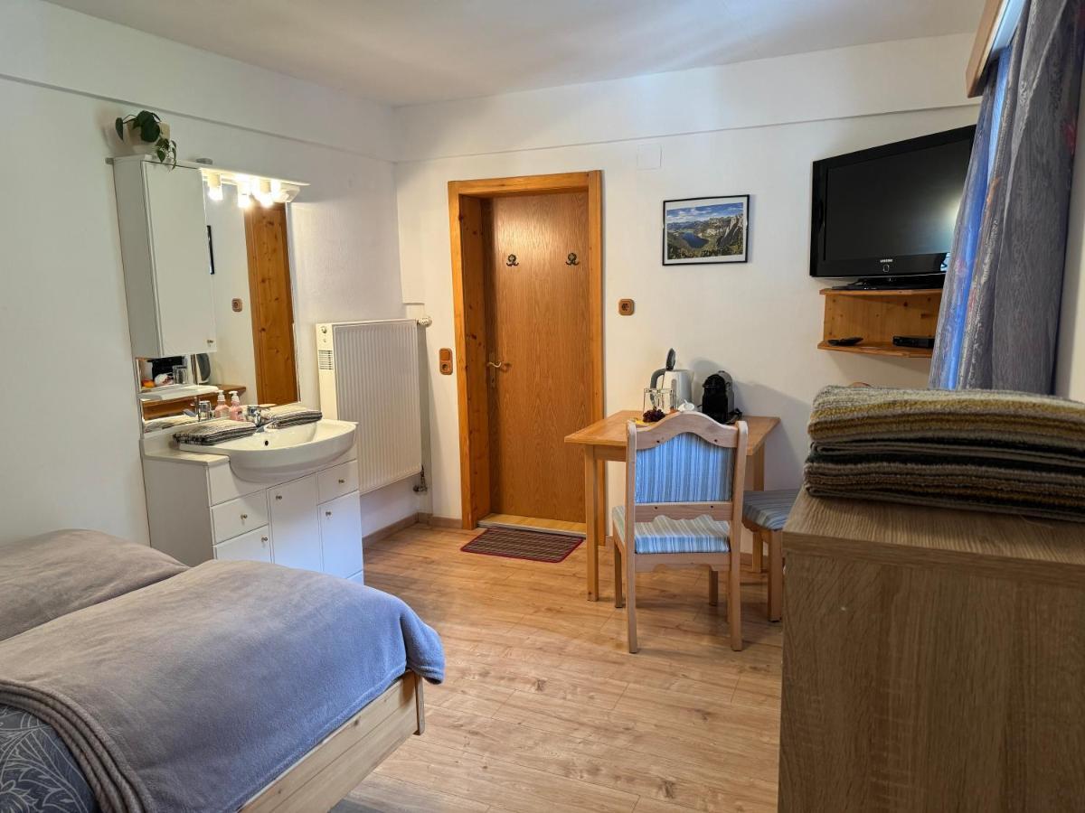 Hotel Haus Edelweiss Obertraun Esterno foto